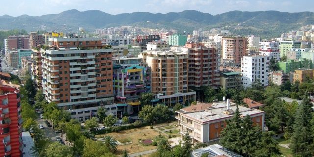 Renia e euros, apartamentet fillojne te shiten ne leke